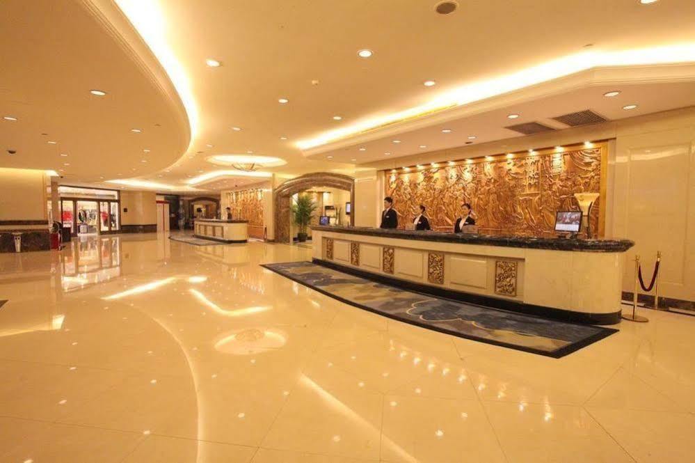 Yun-Zen Jinling World Trade Plaza Hotel Shijiazhuang Exterior photo